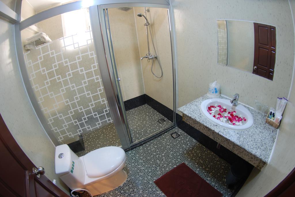 Holiday Hotel Янгон Номер фото