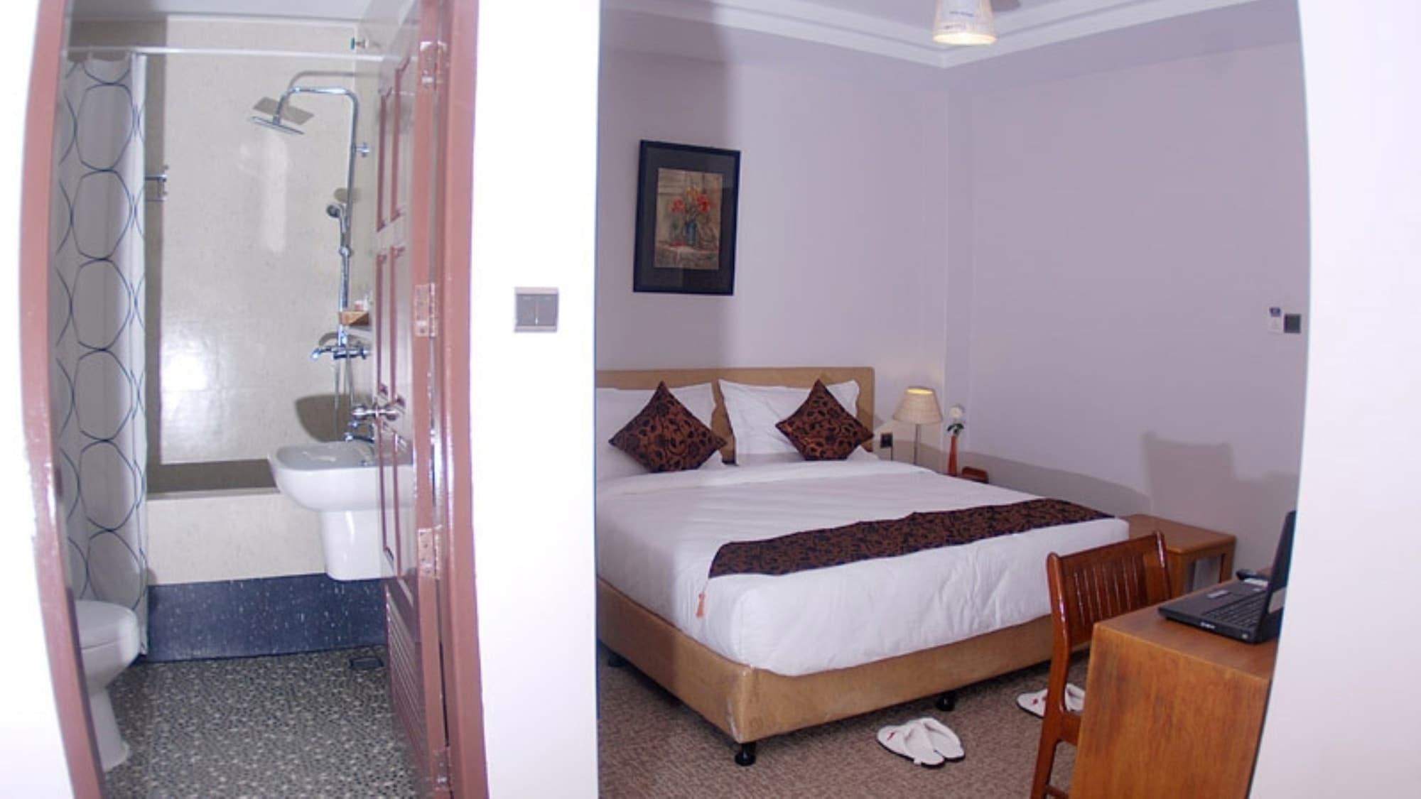 Holiday Hotel Янгон Екстер'єр фото