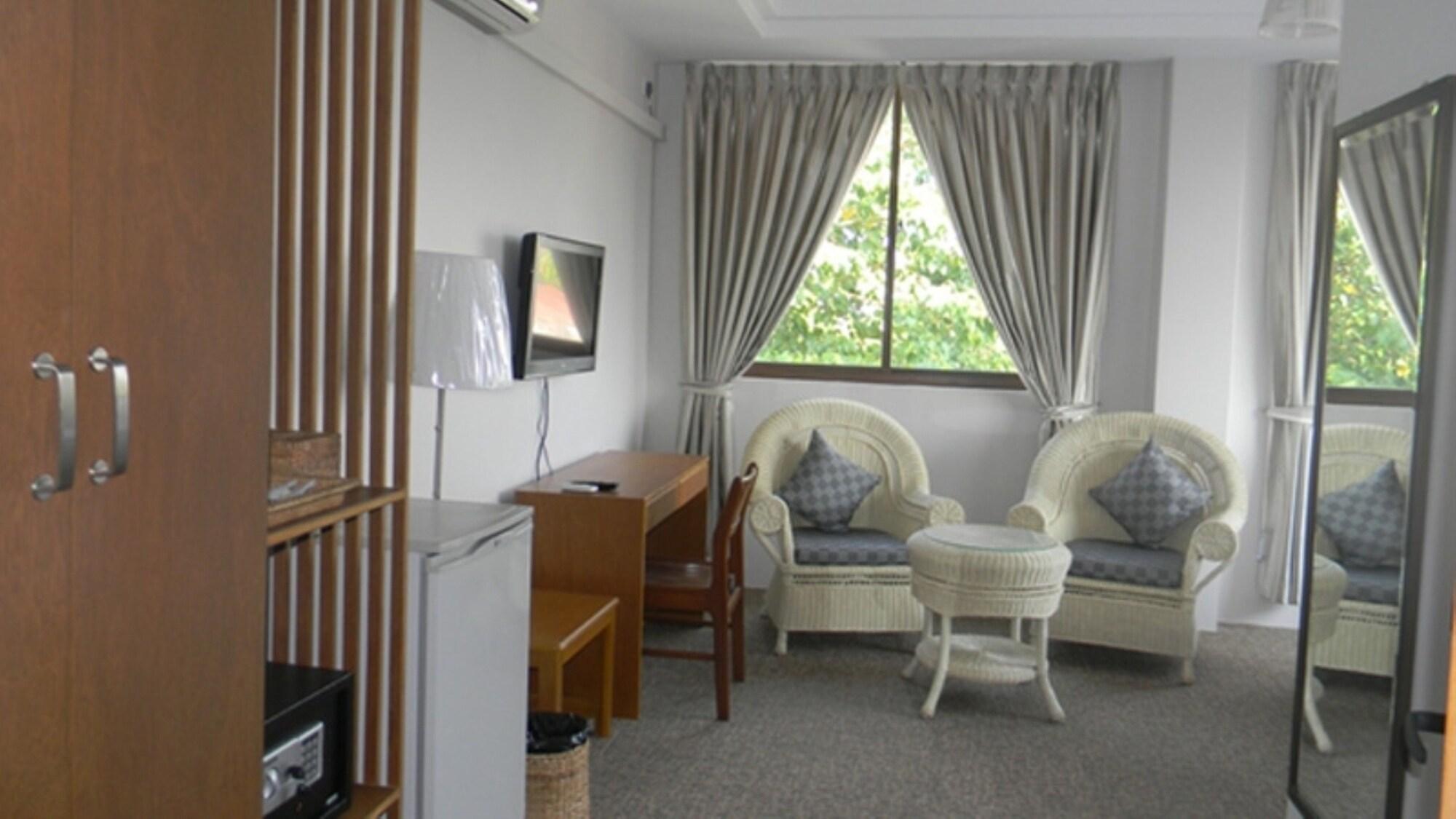 Holiday Hotel Янгон Екстер'єр фото