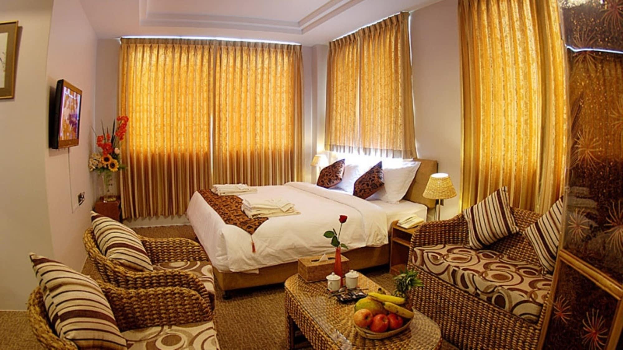 Holiday Hotel Янгон Екстер'єр фото